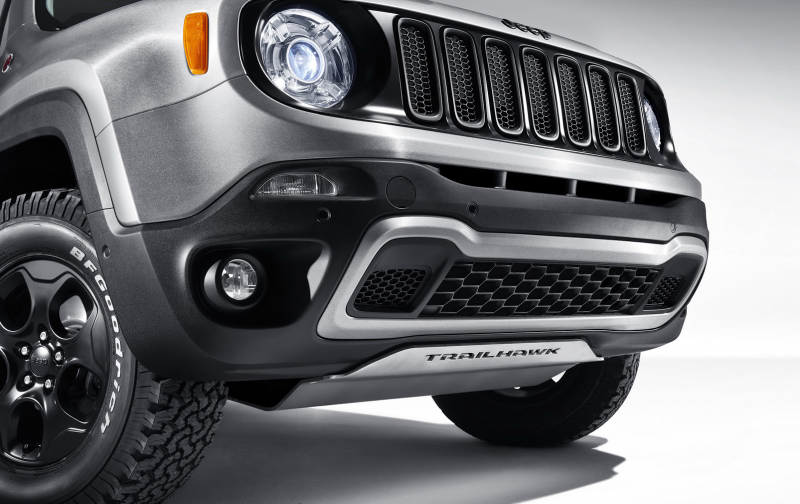 Illustration for article titled Bad Ass Brushed-Steel 2015 Jeep Renegade Has A Perfect Mini-Me Trailer